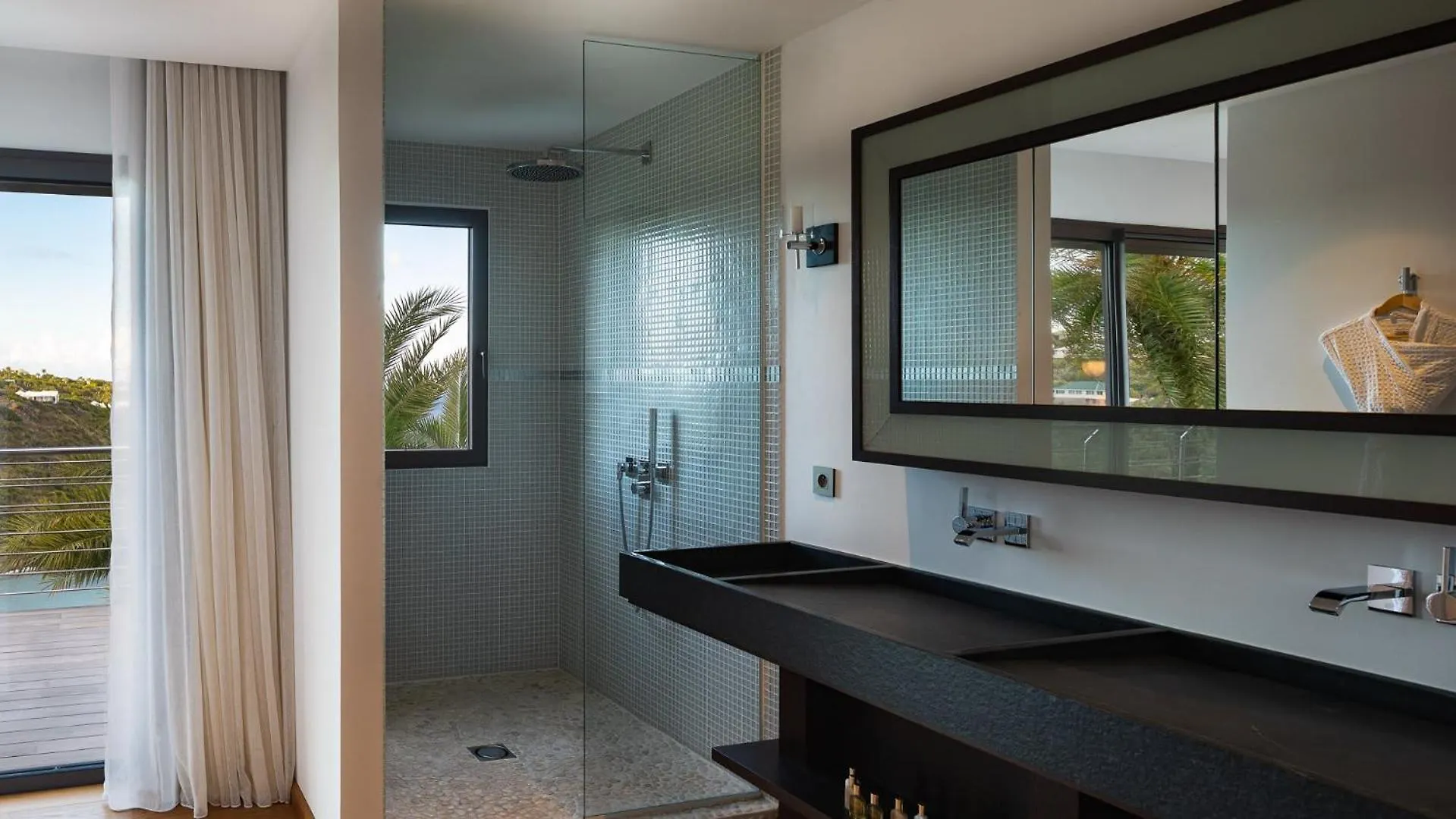 Prestigious Villa With Inspired Architecture Marigot