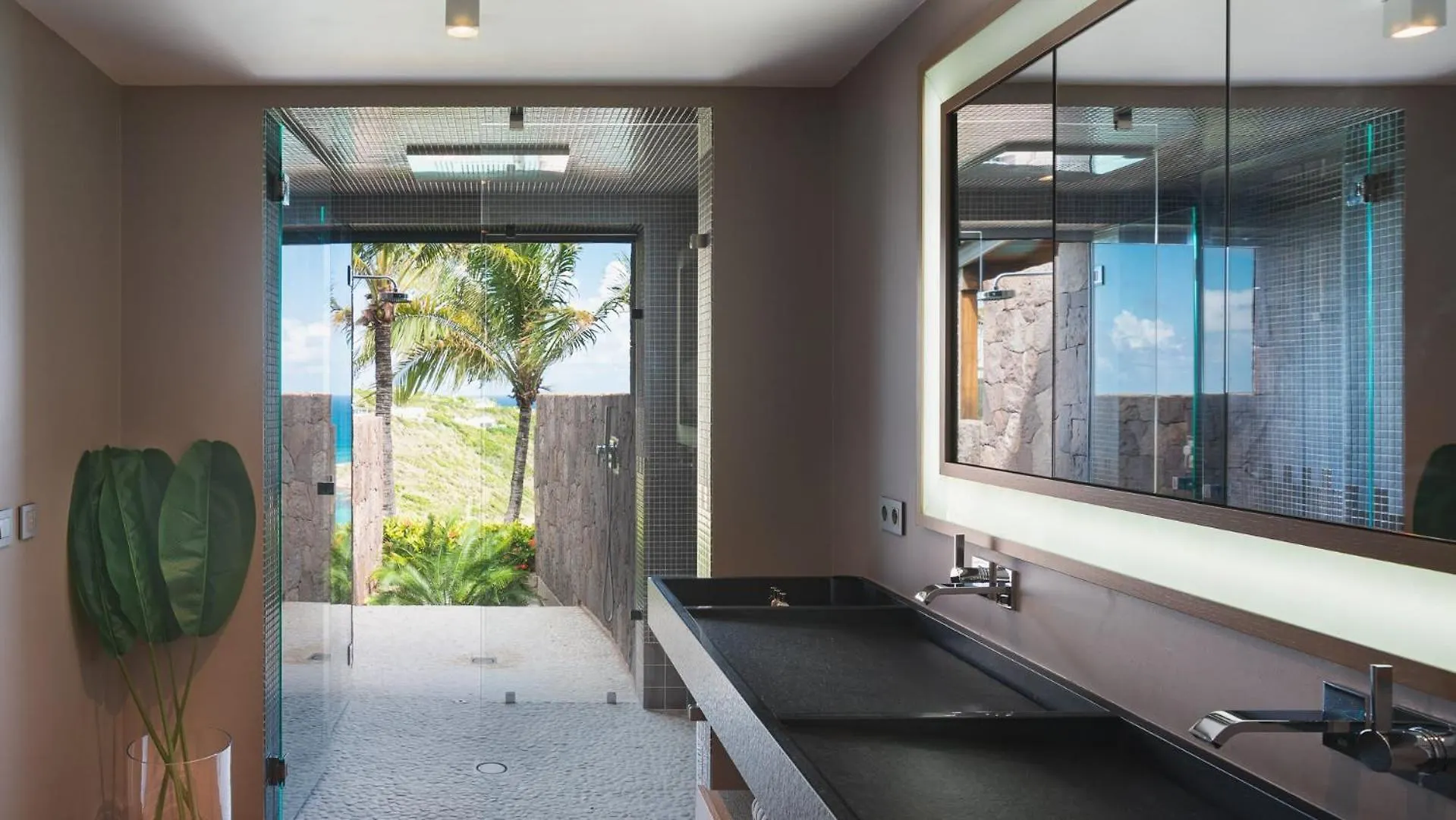 Prestigious Villa With Inspired Architecture Marigot