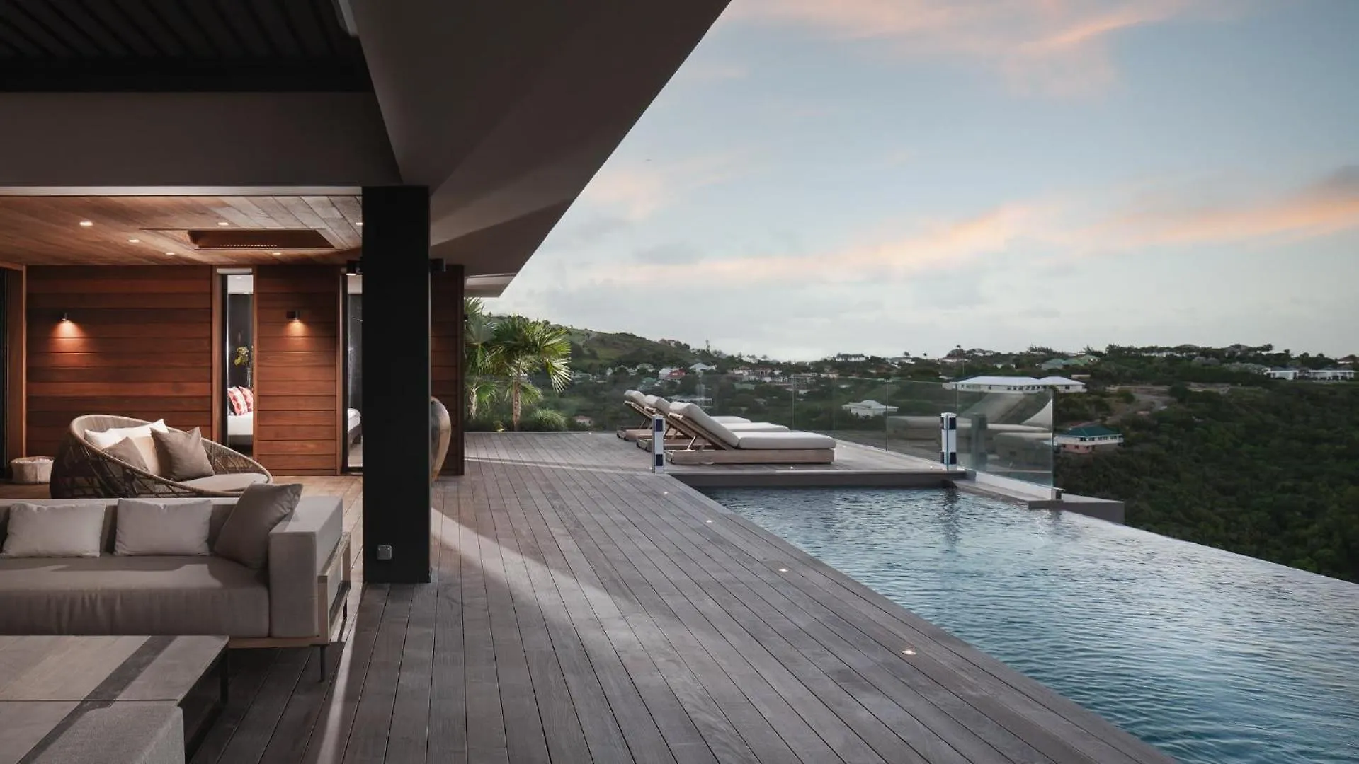 Prestigious Villa With Inspired Architecture Marigot